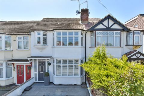 Esher Avenue, Sutton, Surrey SM3