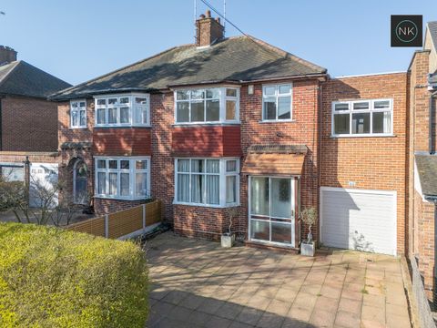 Forest Approach, Woodford Green, Greater London IG8