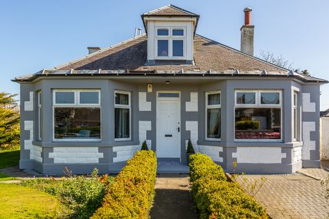 Howden Hall Road, Edinburgh EH16