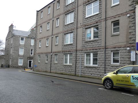 Apartment in Aberdeen, City Centre - View 2
