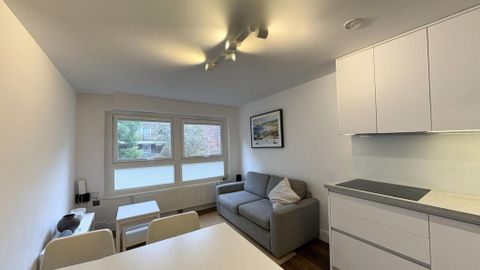 Cunningham Place, London NW8