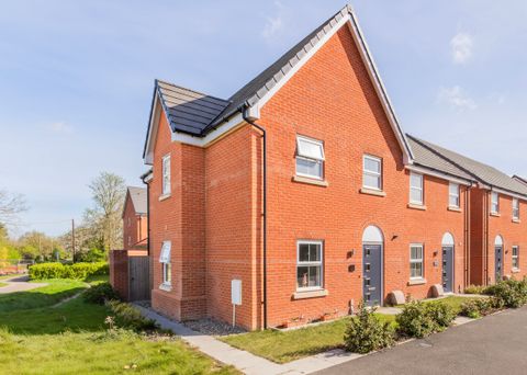 Phoenix Avenue, Old Catton, Norwich NR6