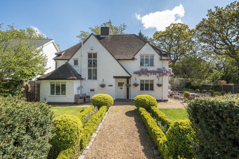 Oakwood Close, Chislehurst BR7