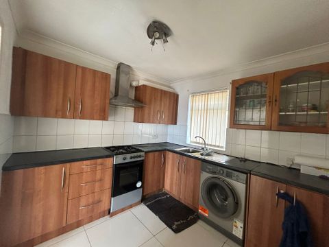 East Paddock Court, Northampton NN3 - More