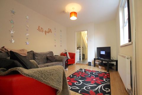 Moy Road, Cardiff CF24 – pohled 2