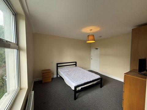 Third Avenue, Nottingham NG7