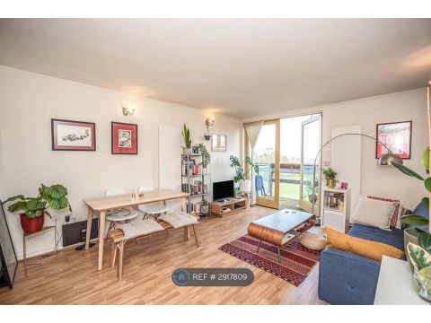 Farnsworth Court, London SE10