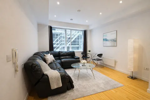 Apartment in Manchester, Northern Quarter, City Centre - View 5