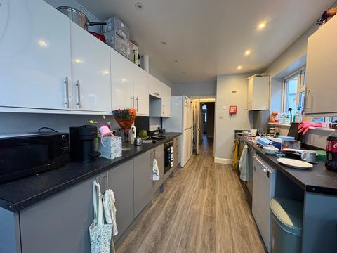Milton Road, Southampton SO15 - More
