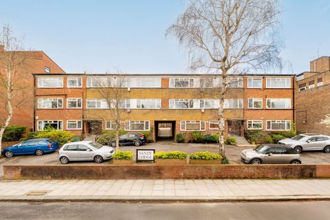 Avenue Road, Highgate N6