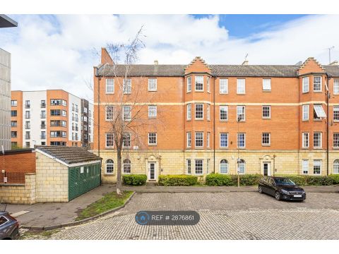 Fox St, Edinburgh EH6