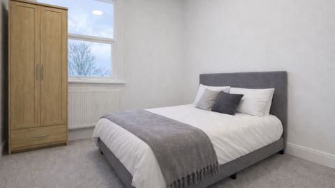 The Slade, London SE18, Room to rent