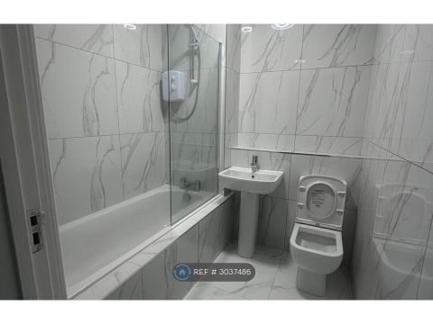 Gladstone Court, Liverpool L8
