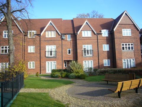 Manor Park Close, Birmingham B13
