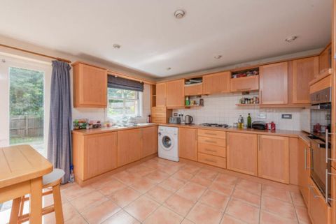 House in Oxford, New Botley, West Oxford - More