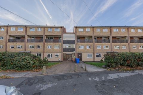 Oakthorpe Drive, Solihull B37