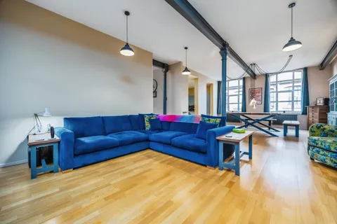 Apartment in Nottingham, Nottinghamshire - View 5