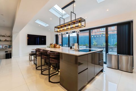 Cowslip Lane, Leicester LE7
