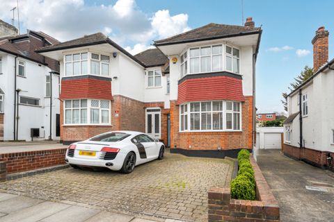 Cowper Road, Southgate, London N14