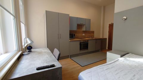 Apartment in Portsmouth, Somers Town - View 2