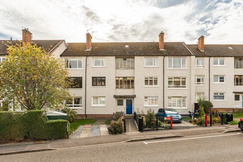 12/6 Oxgangs Avenue, Edinburgh EH13