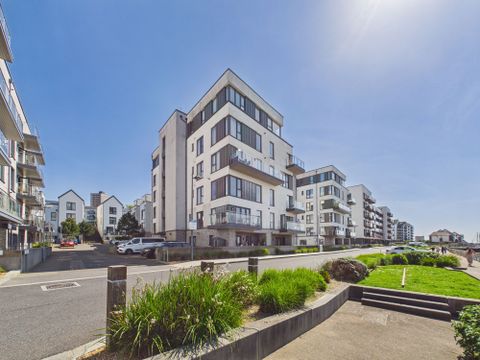 Fin Street, Plymouth PL1