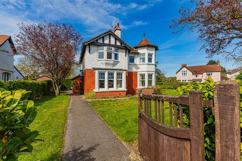 Hollybush Road, Cyncoed, Cardiff CF23
