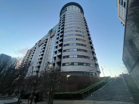 Apartment in Manchester M4, Greater Manchester - View 2