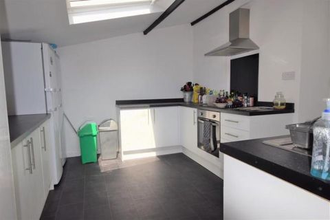 Tothill Road, Plymouth PL4 – další