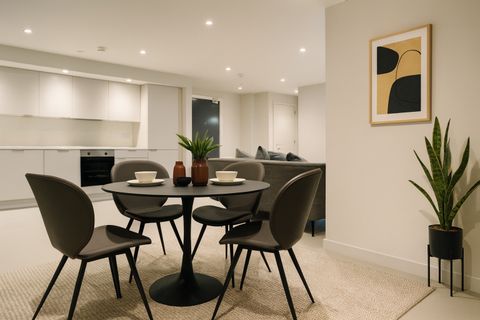 Roco, 19 James Street L2