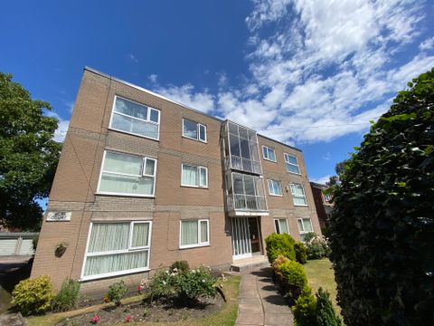 Eshe Road North, Liverpool L23