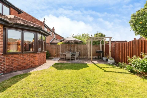 House in Nottingham, Woodthorpe - View 5