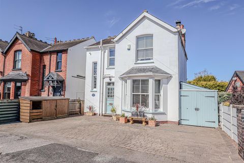 Elm Drive, Carlton, Nottingham NG4