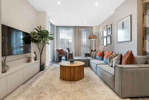Pier Road, London E16, New home