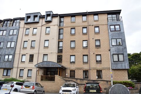 Apartment in Edinburgh, Roseburn - View 2