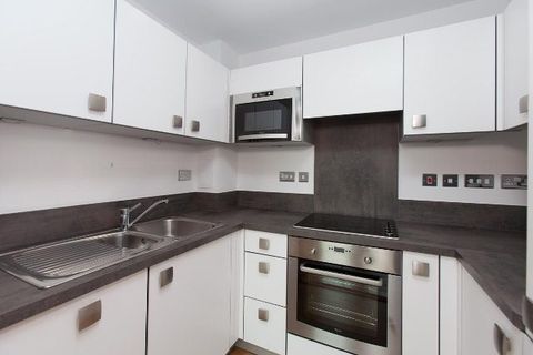 77 Loampit Vale, Lewisham, London, Greater London SE13