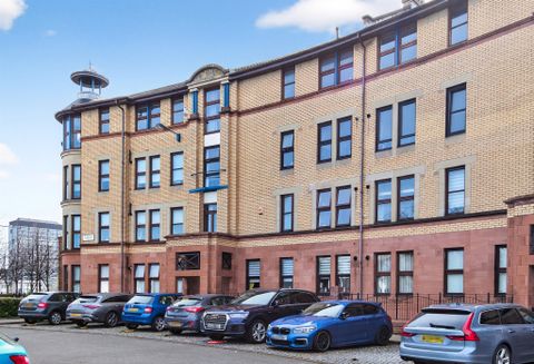 St. Ninian Terrace, Glasgow G5