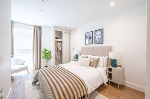 Uncle Colindale, Colindale, London NW9