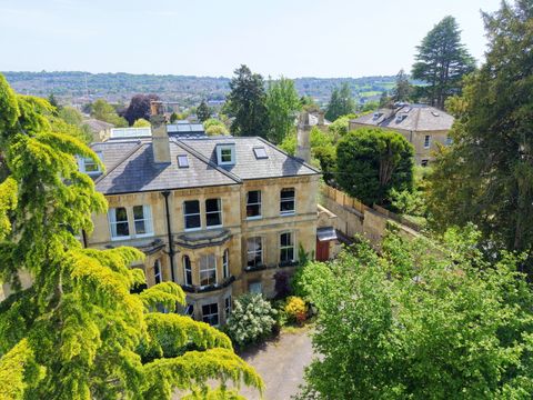 House in Bath - View 2