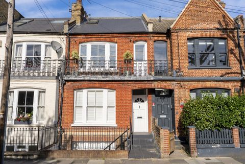 Hazlebury Road, London SW6