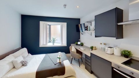 Apartment in Nottingham, Radford - View 2