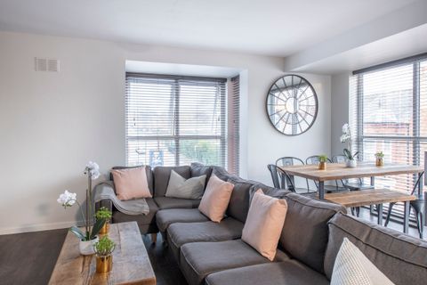 Apartment in Nottingham, Old Lenton, Lenton - View 2