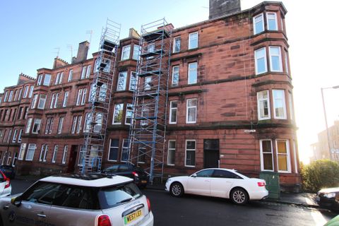 Laurel Place, Thornwood, Glasgow G11