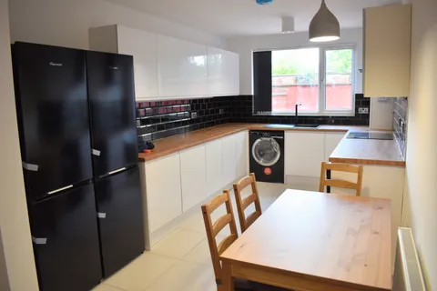 House in Manchester, Burnage - View 5
