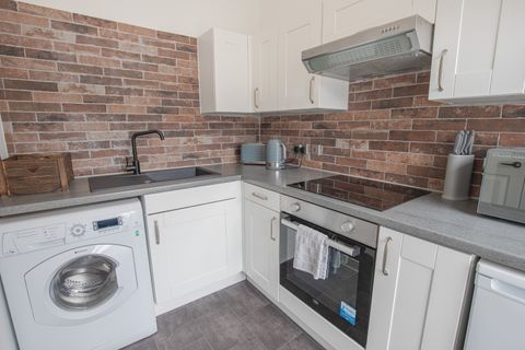 Apartment in Aberdeen, City Centre - View 2
