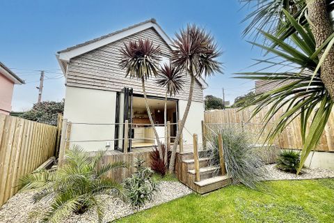 1 bed detached house for sale in Boslowick Road, Falmouth TR11, £ ...