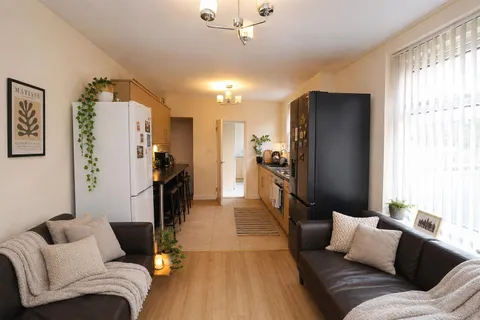 Apartment in Cardiff, Plasnewydd, Roath
