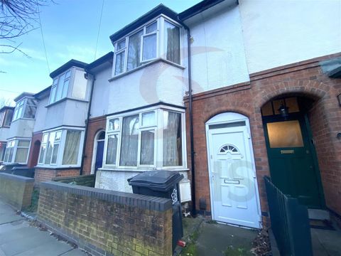 Apartment in Leicester, West End - View 2