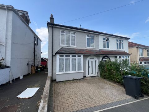 Kingsholm Road, Bristol BS10, Room to rent