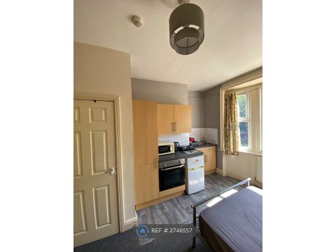 Sheffield, Sheffield S6, Studio to rent